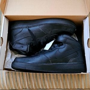 Air Force 1 Mid '07 "Triple Black" SIZE 14